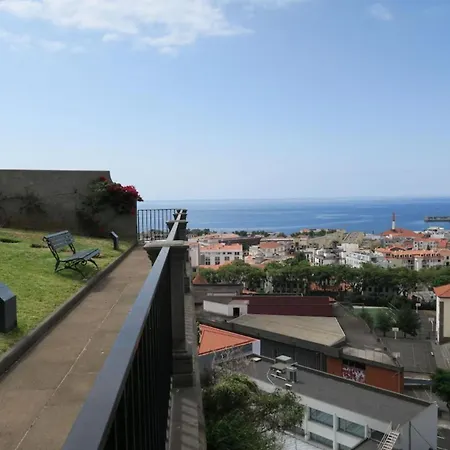 In The Center Of With Private Pool Villa Funchal (Madeira)