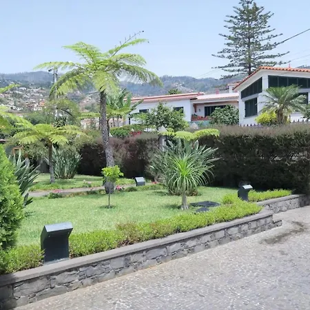 In The Center Of With Private Pool *