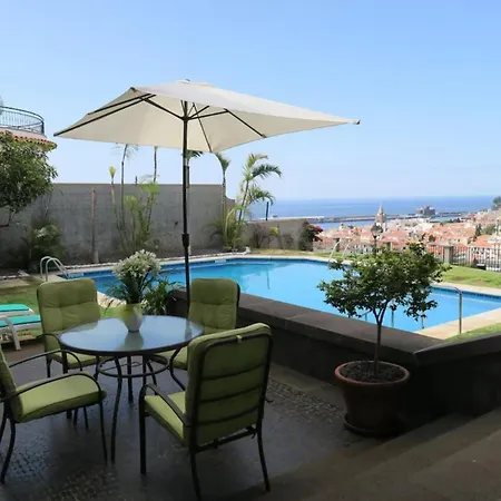 In The Center Of With Private Pool Funchal (Madeira)
